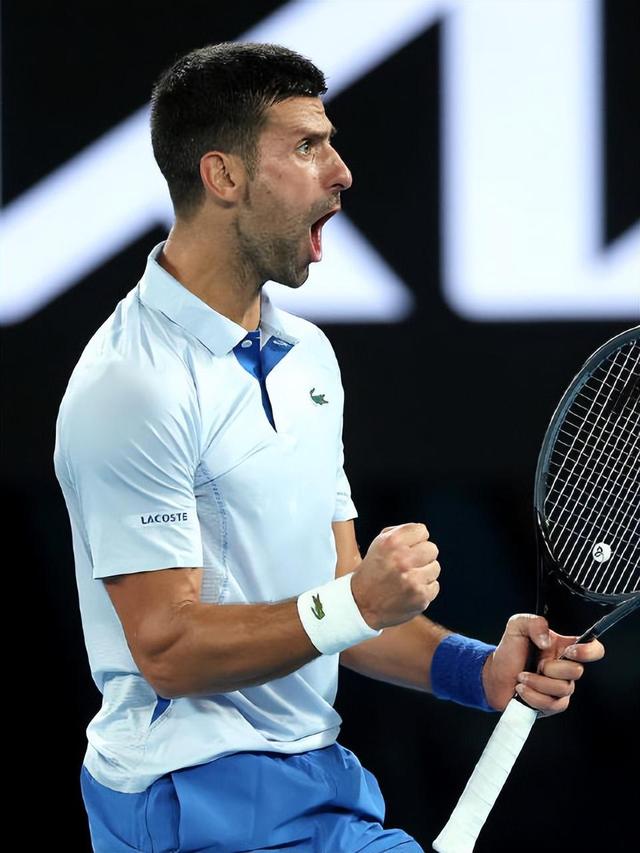 塞尔维亚队观众热烈欢呼！，费德勒迎来十五赛季出色发挥比赛高潮迭起的简单介绍