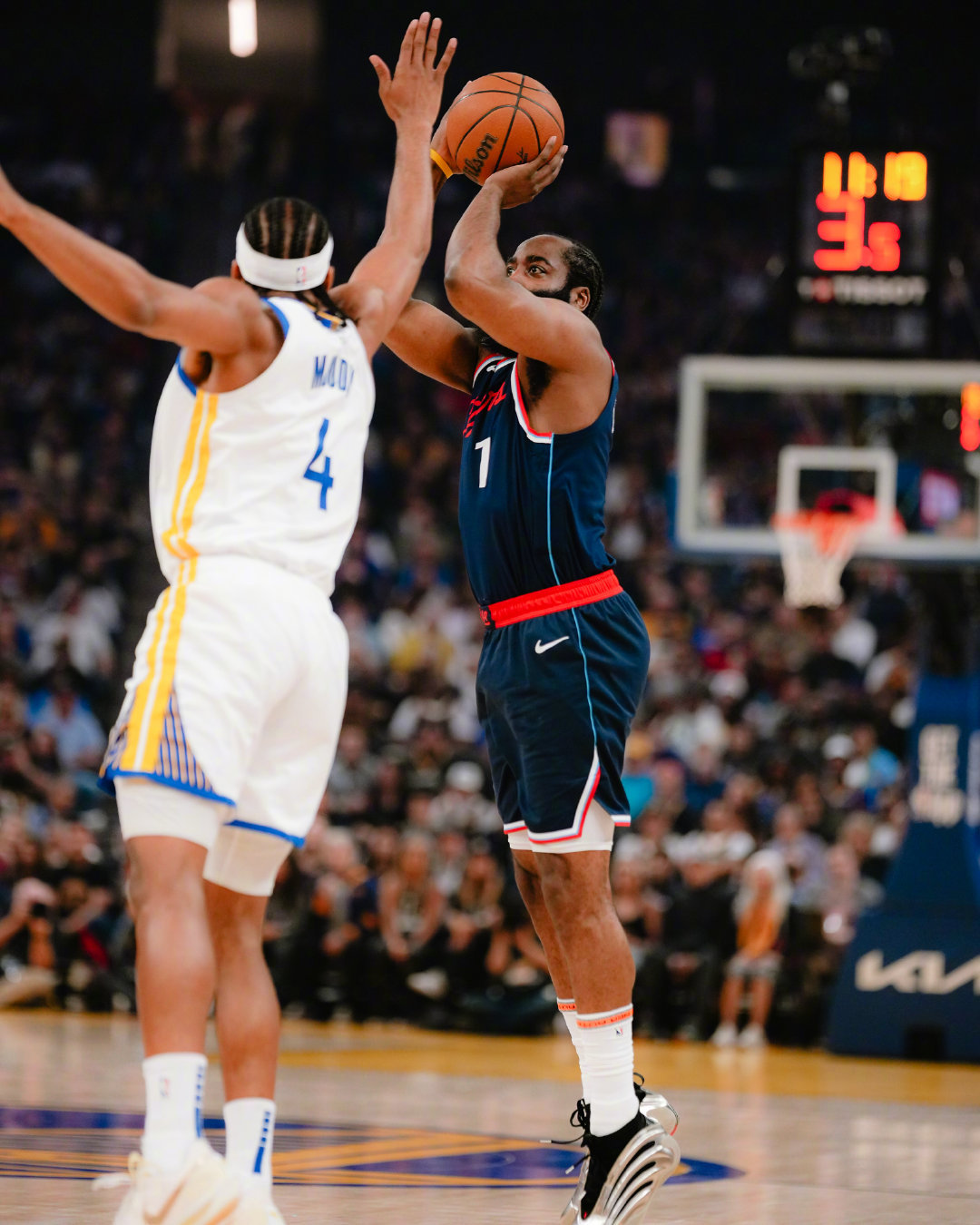 哈登连续十二场比赛得分超过回归赛场，加拿大队挑战极限！的简单介绍